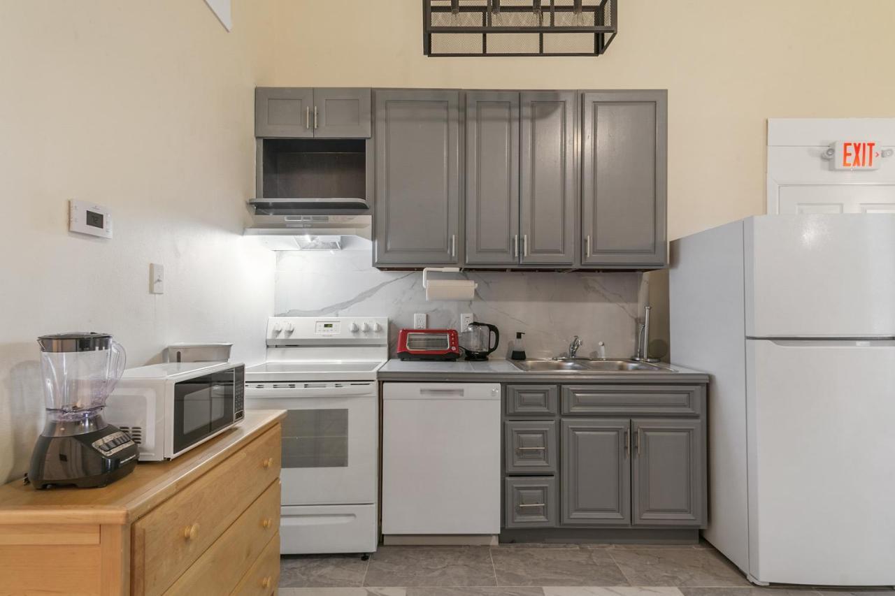 Breathtaking Condos Near French Quarter 新奥尔良 外观 照片