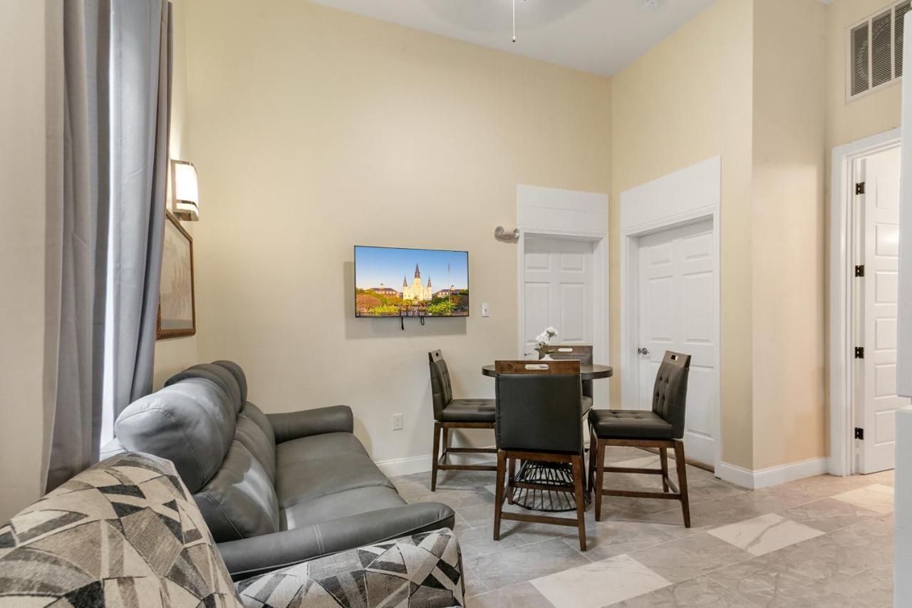 Breathtaking Condos Near French Quarter 新奥尔良 外观 照片