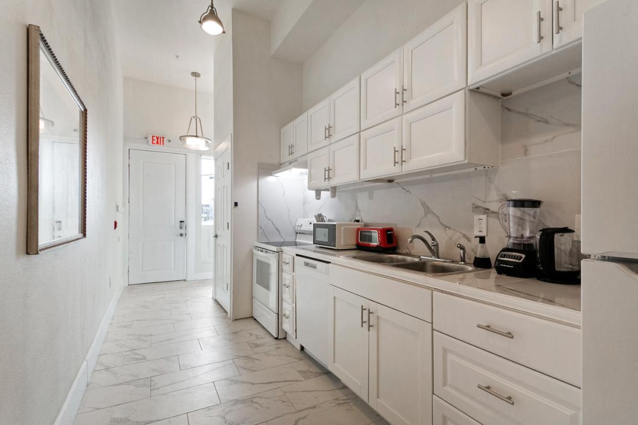 Breathtaking Condos Near French Quarter 新奥尔良 外观 照片